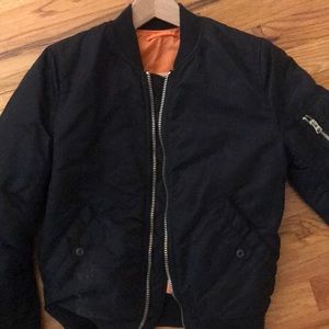 Alpha industry black bomber